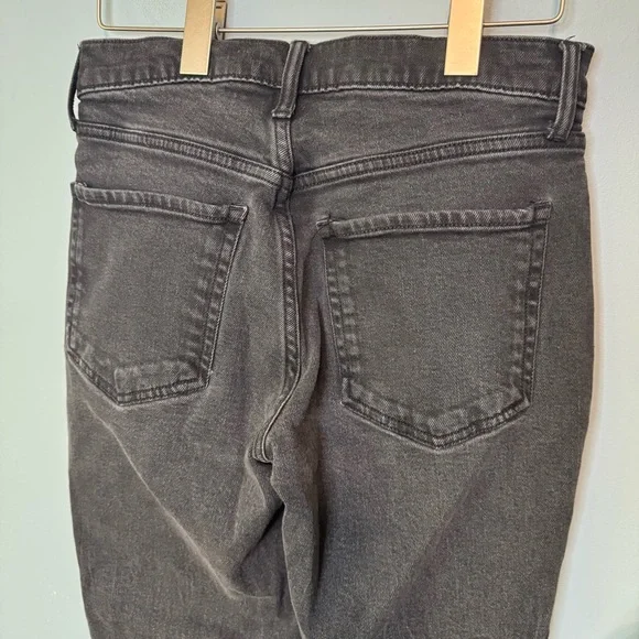 Old Navy OG Straight High Rise Jeans in Black. Women’s 4 Petite - Picture 8 of 13